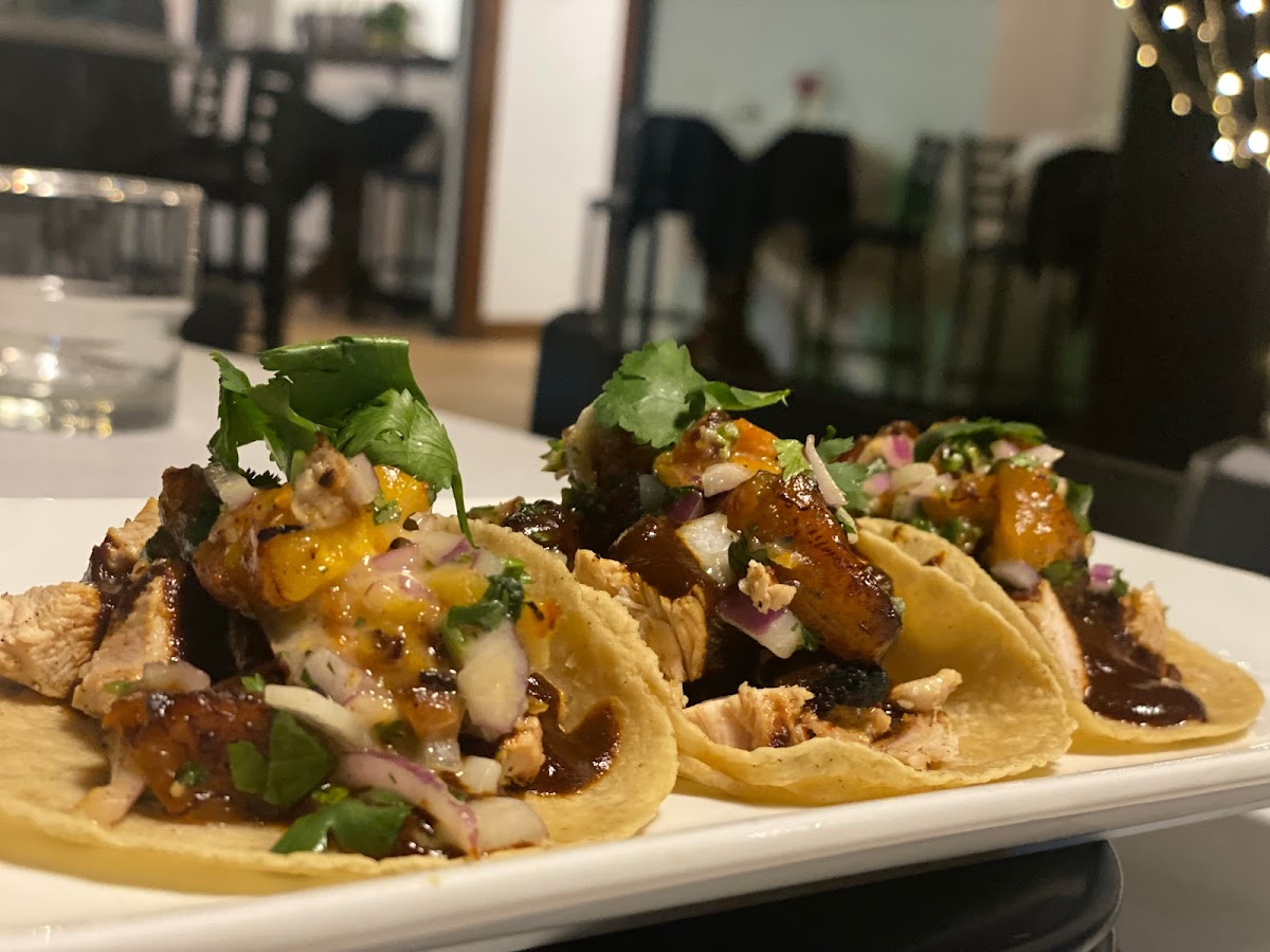 Mi Sueño Upscale Mexican Cuisine & Cocktails-5